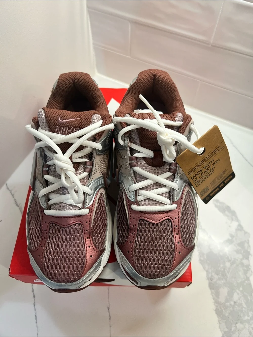 Nike V5 RNR Smokey Mauve Chunky Metallic Y2K Women's Size 7 HQ7901-200 NIB